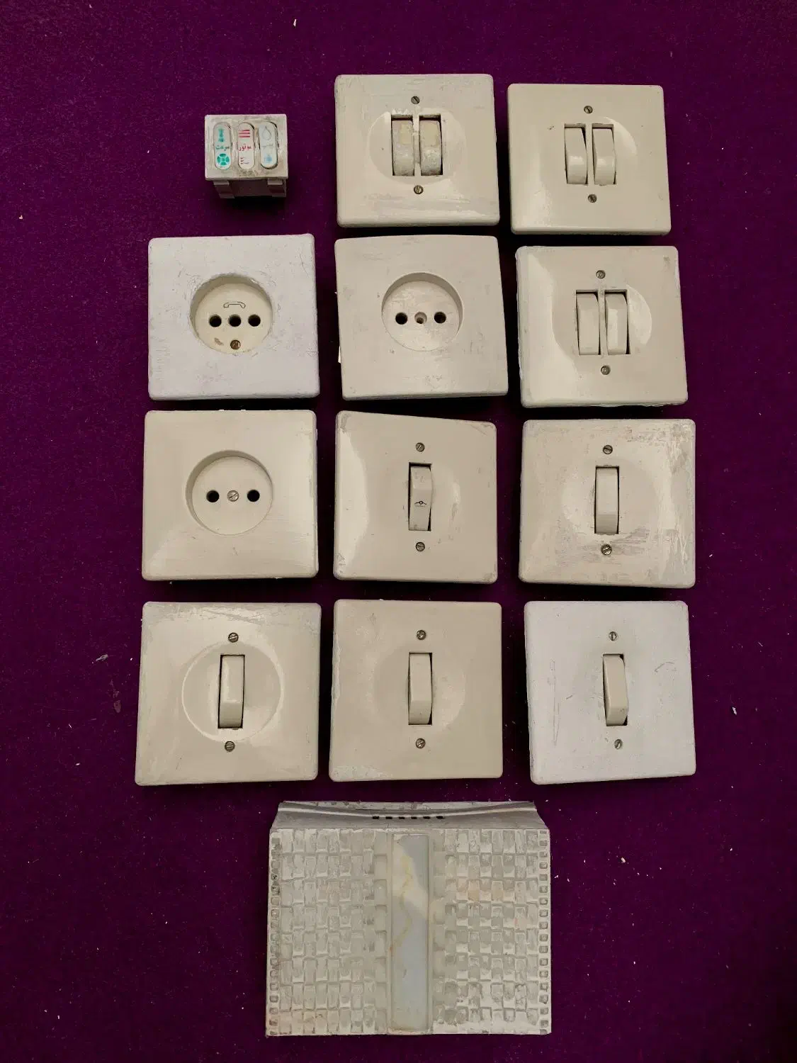 قاب ولامپ هالوژن|لامپ و چراغ|پاکدشت, پاکدشت (مامازند)|دیوار