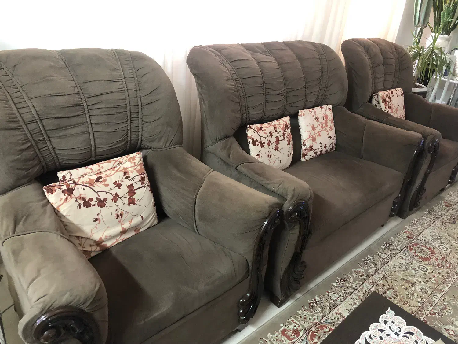 راحتی ۷ نفره و میز ناهارخوری ۶ نفره|مبلمان خانگی و میز عسلی|رشت, نخودچر|دیوار