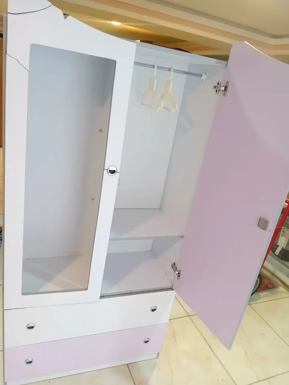 کمدسیسمونی|تخت و سرویس خواب|مراغه, |دیوار