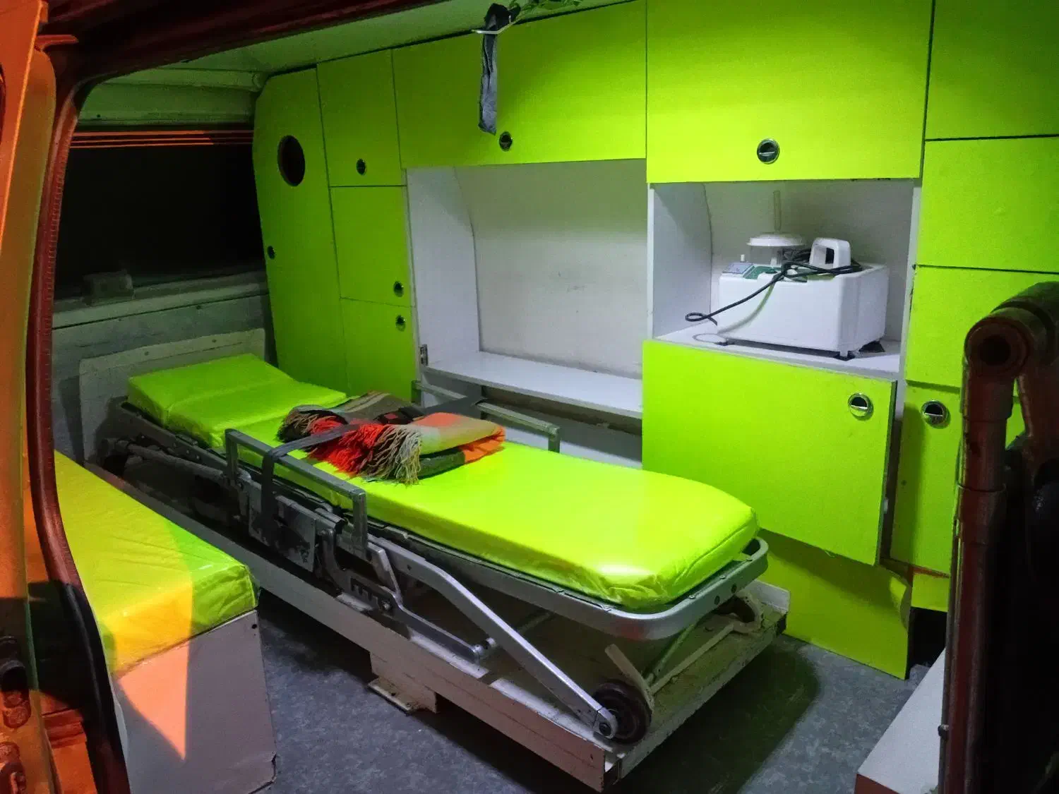 آمبولانس ون دلیکا|خودرو سواری و وانت|کرج, مهرویلا جنوبی|دیوار