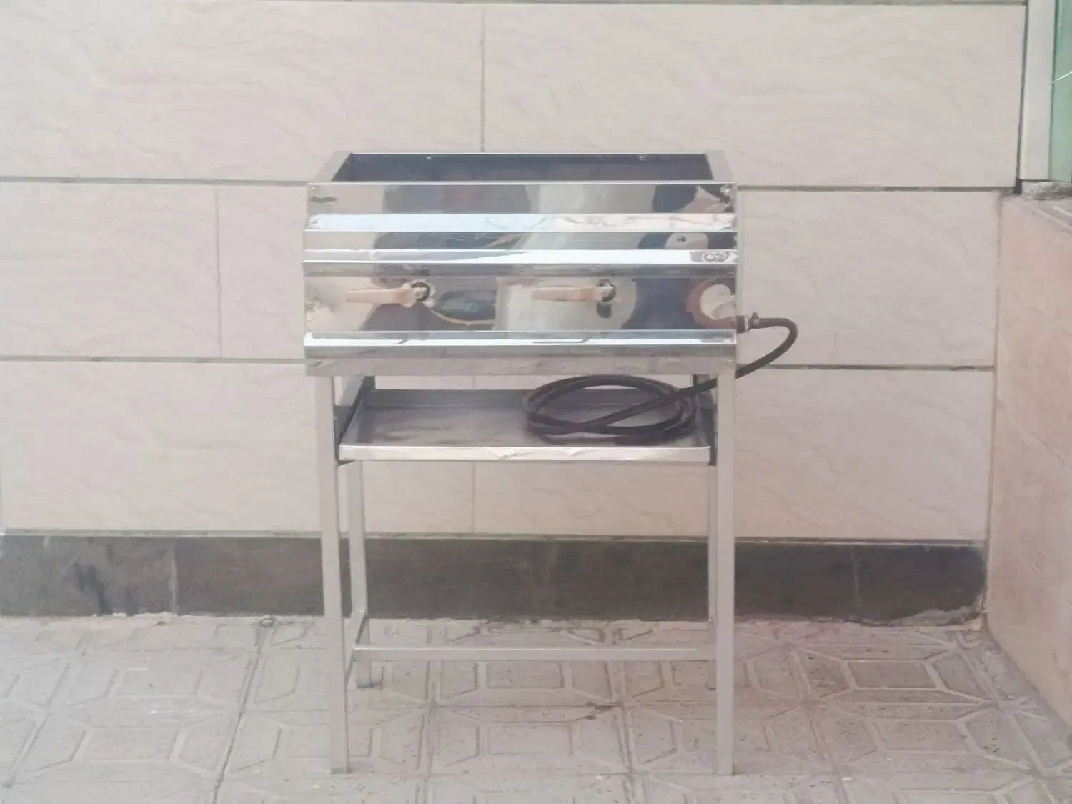 کباب پز گازی در حد نو|اجاق گاز و لوازم برقی پختوپز|ایلام, |دیوار