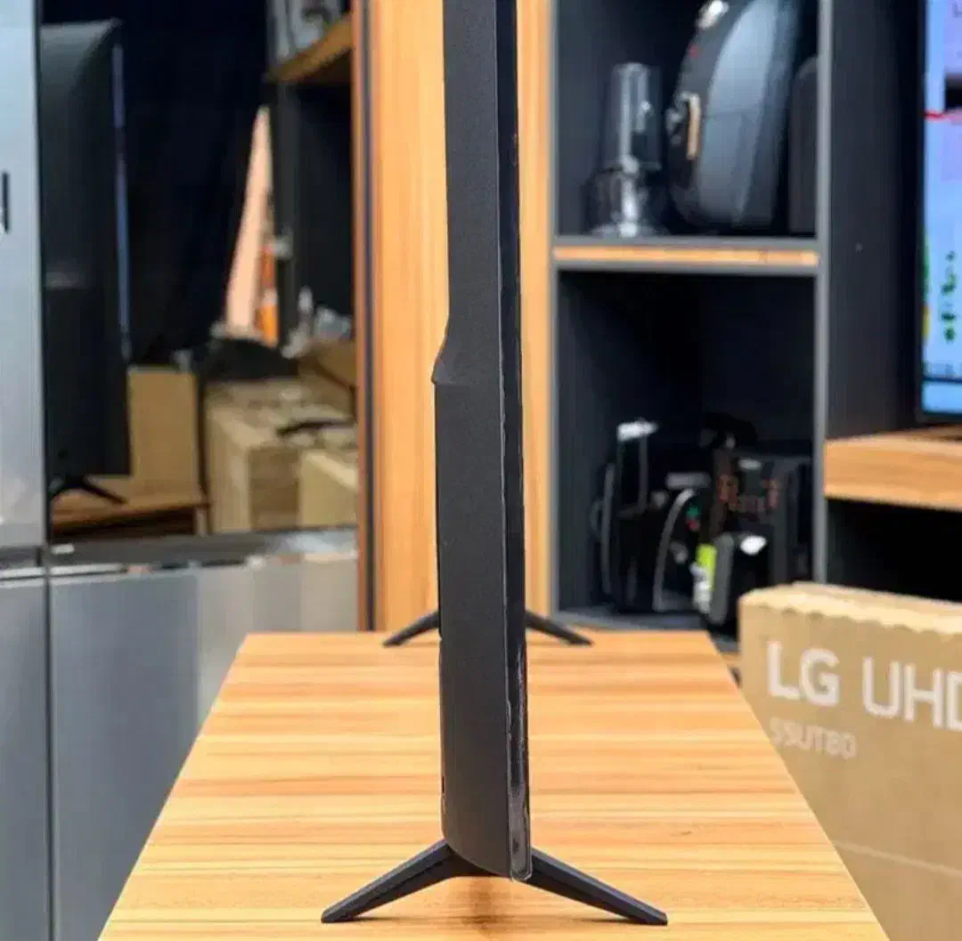 تلویزیون 65 اینچ LG|تلویزیون و پروژکتور|مشهد, کوی المهدی|دیوار