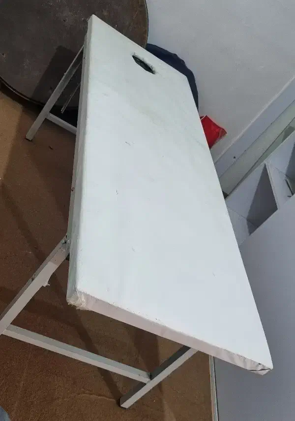 تخت مژه تخت ماساژ|آرایشی، بهداشتی، درمانی|فردیس, شهرک شهید حسینی|دیوار