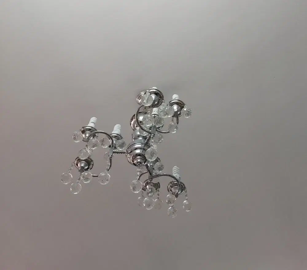 لوستر|لوستر و چراغ آویز|گلبهار, شهر جدید گلبهار|دیوار