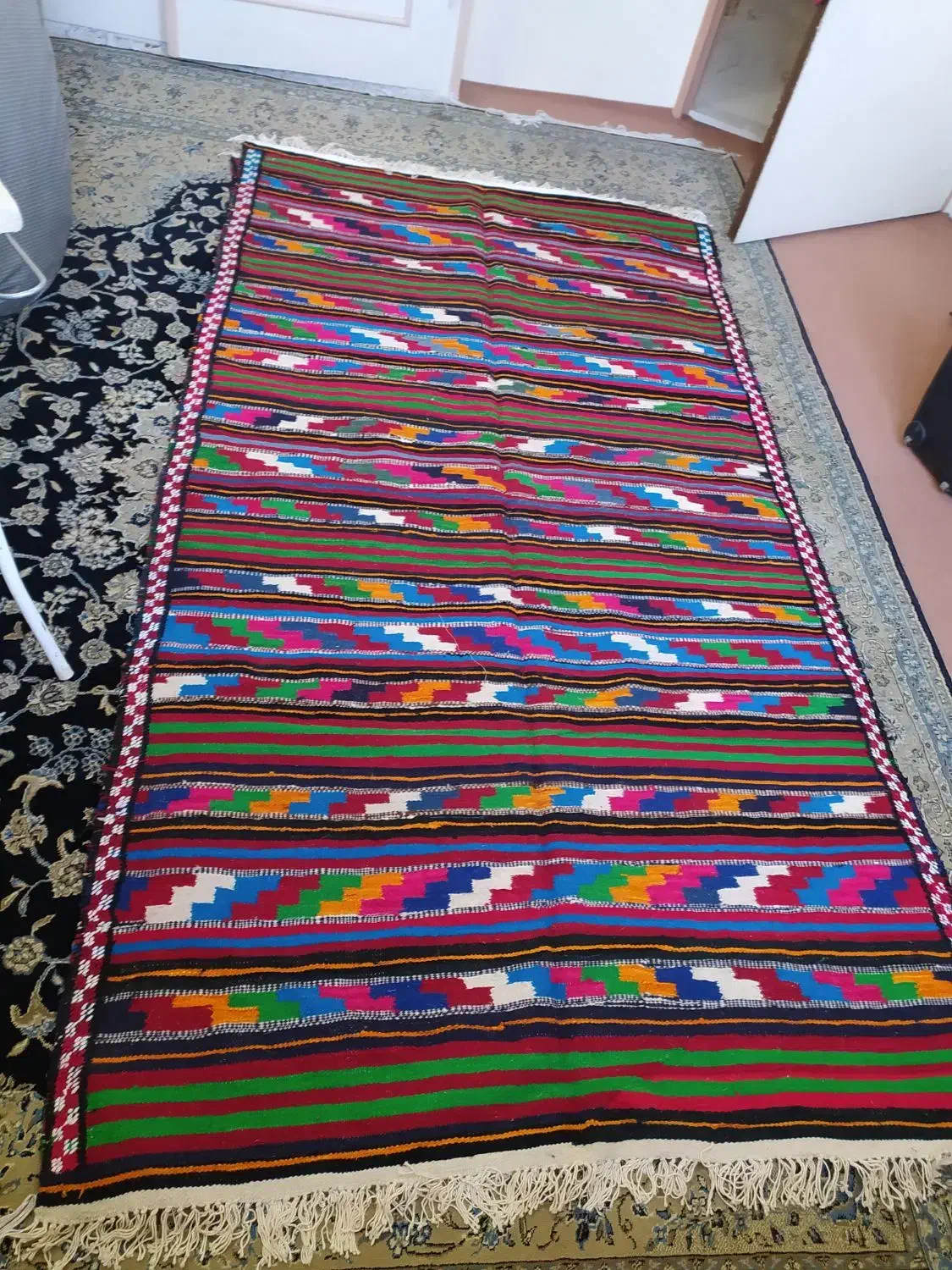 گلیم دستباف بسیار قدیمی|گلیم، جاجیم، گبه|مشهد, شهرک رازی (شهرک غرب)|دیوار