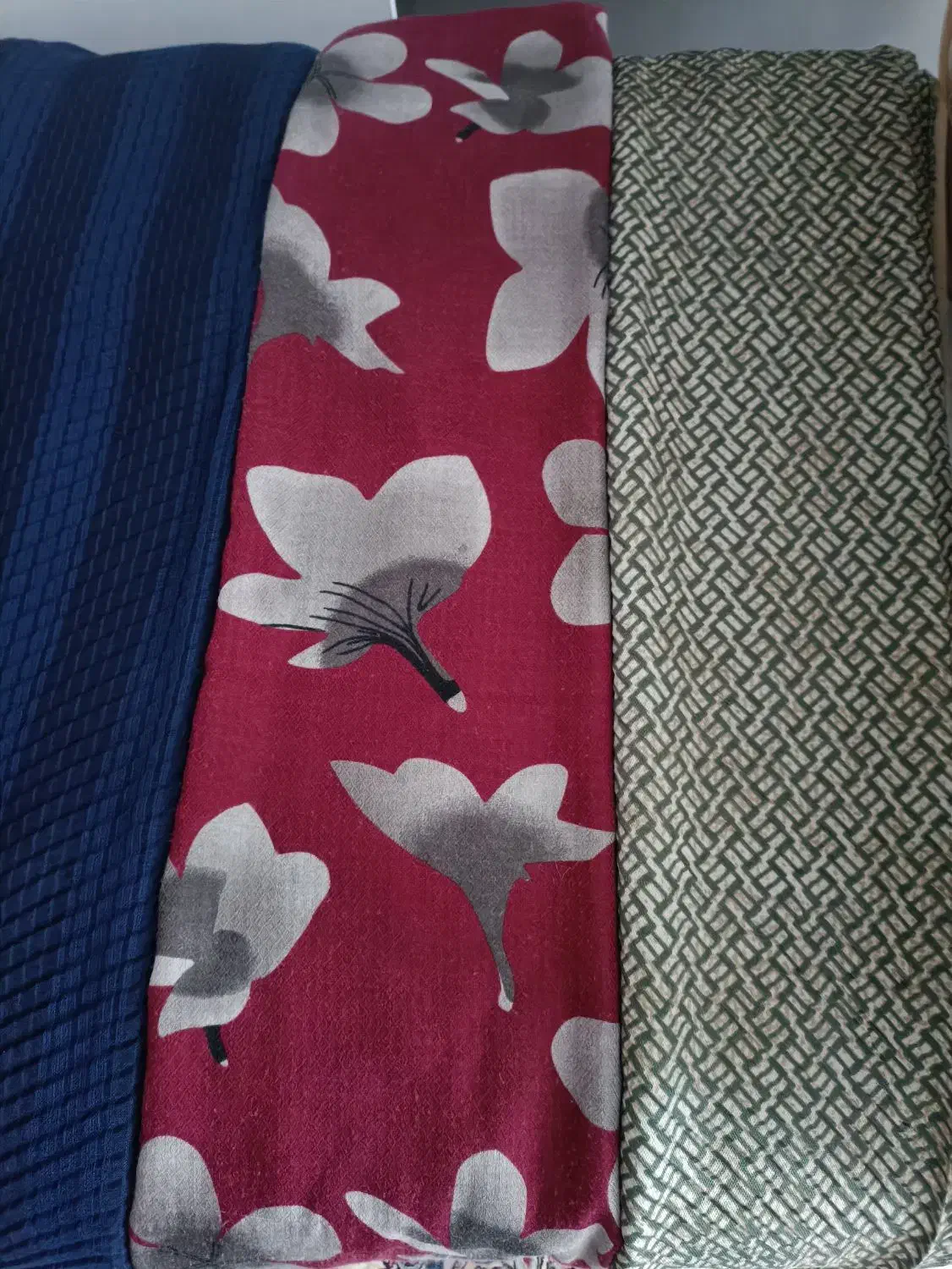 شال|لباس|اصفهان, میرعماد|دیوار