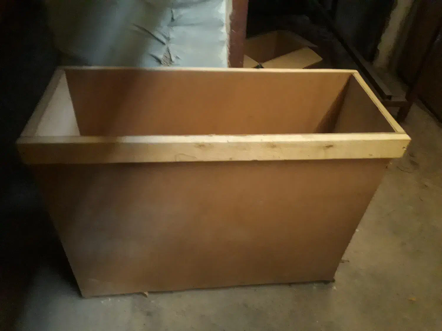 دمقیچی جعبه کار نیمکت باپوشش ابر|لوازم خیاطی و بافتنی|خوشرودپی, |دیوار