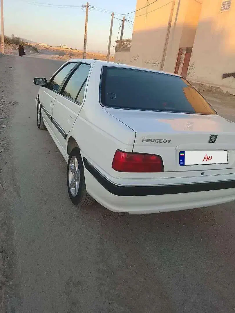 پژوپارس ۴۰۲|خودرو سواری و وانت|ایرانشهر, |دیوار