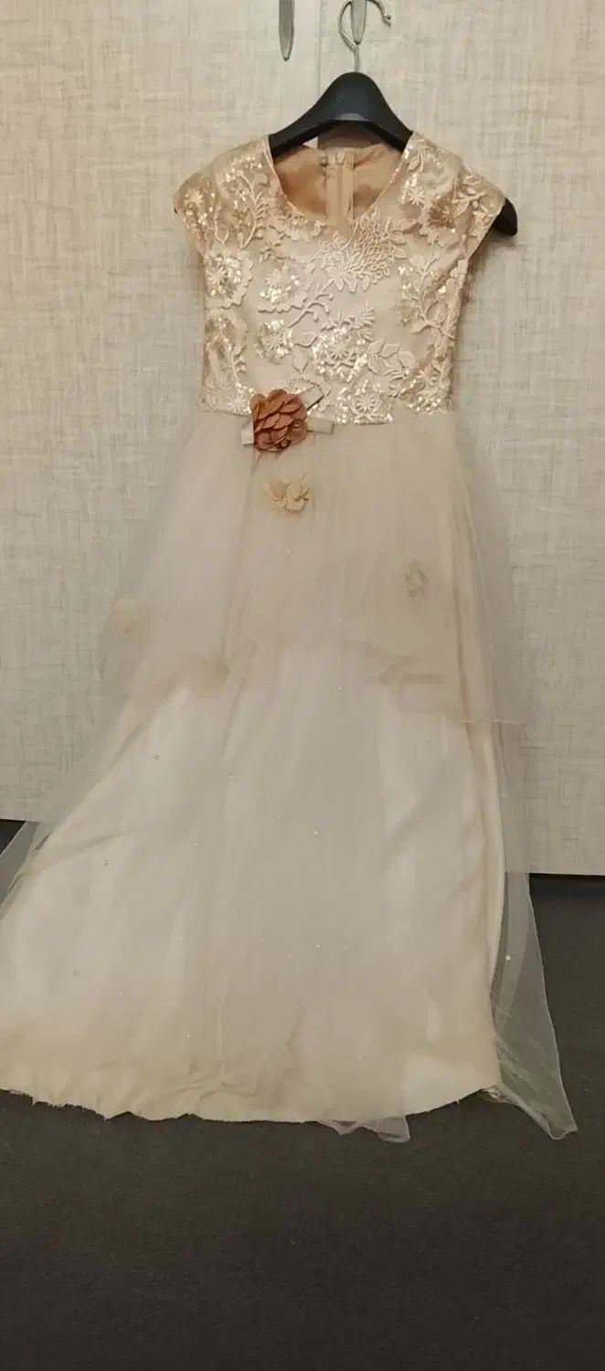 لباس|لباس|تربت جام, کاریز نو سفلی|دیوار