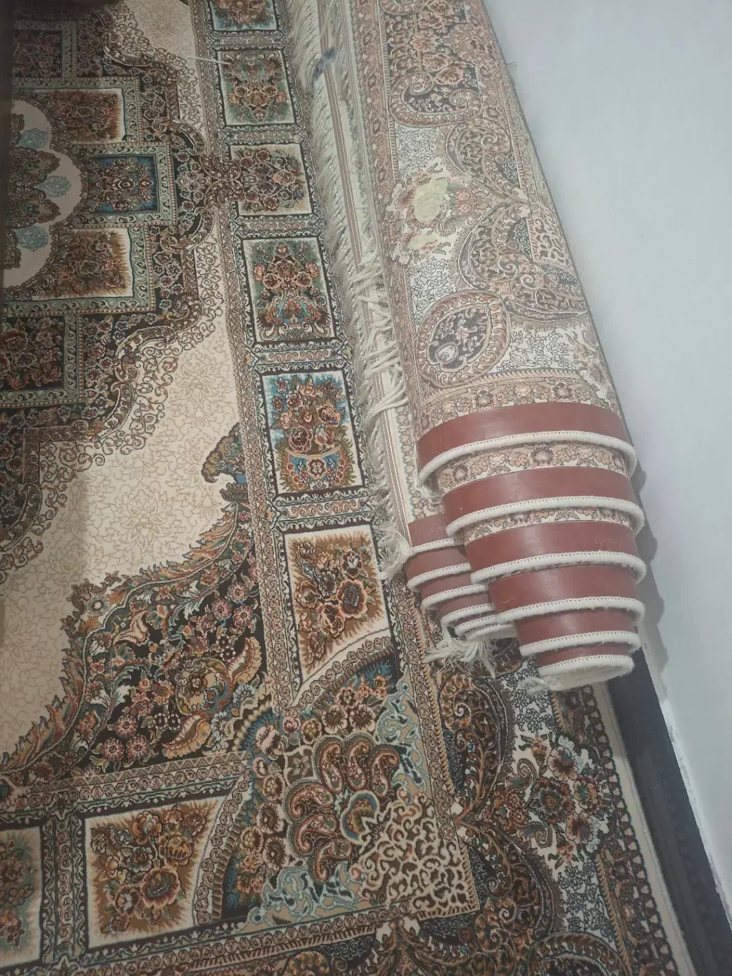 دوعددفرش نه متری وسه عددفرش شش متری|فرش|اردبیل, |دیوار