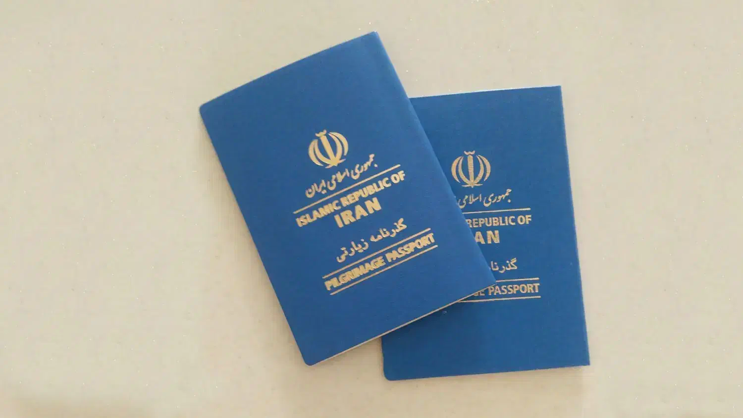 گمشدن پاسپورت|اشیا|قم, سراجه (۱۵ خرداد)|دیوار