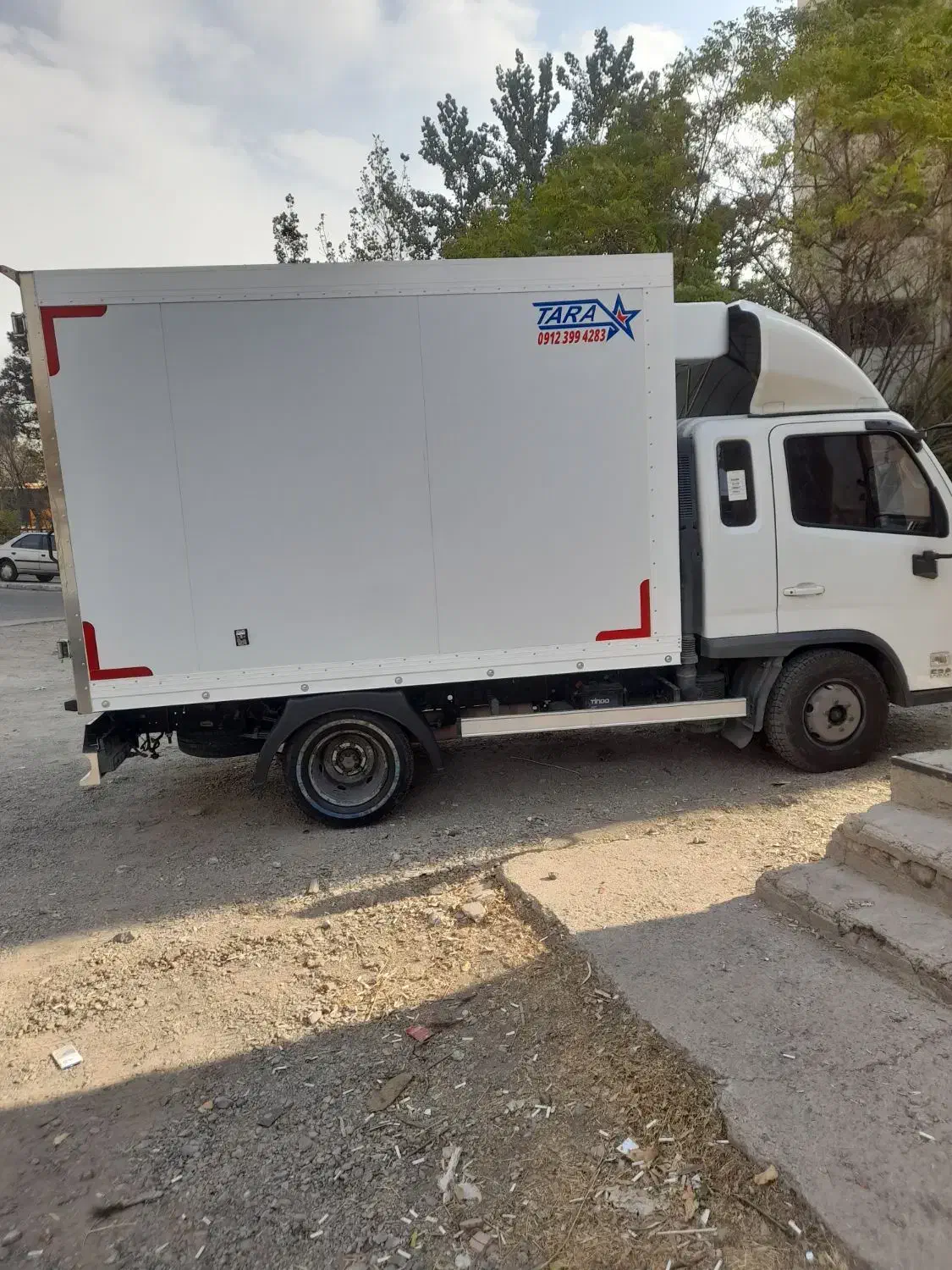 کامیونت یخچالی برا حمل بار آماده تماس شما|استخدام حمل و نقل|مینودشت, |دیوار