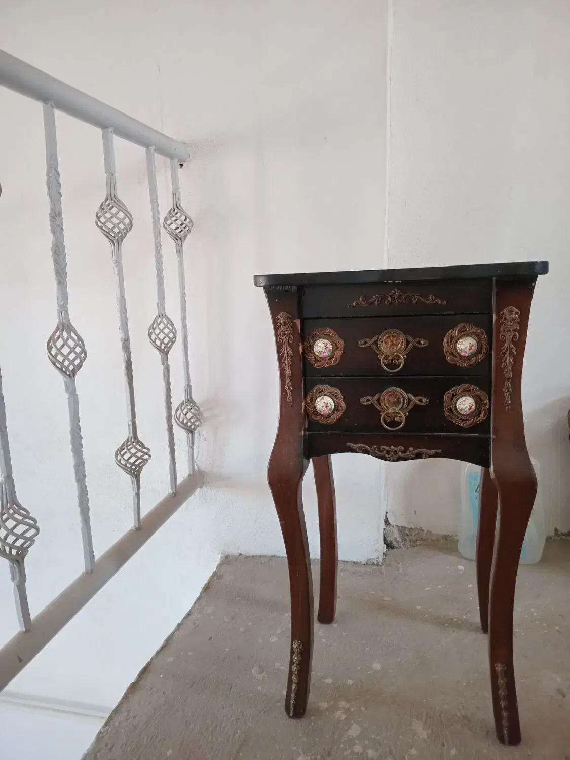 میز تلفن|میز تلفن|رودسر, |دیوار