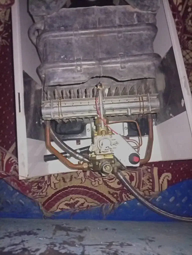 فروش و خریدار ابگرمکن های زمینی فرسوده و پکیج|آبگرمکن، پکیج، شوفاژ|مشهد, شهرک رازی (شهرک غرب)|دیوار