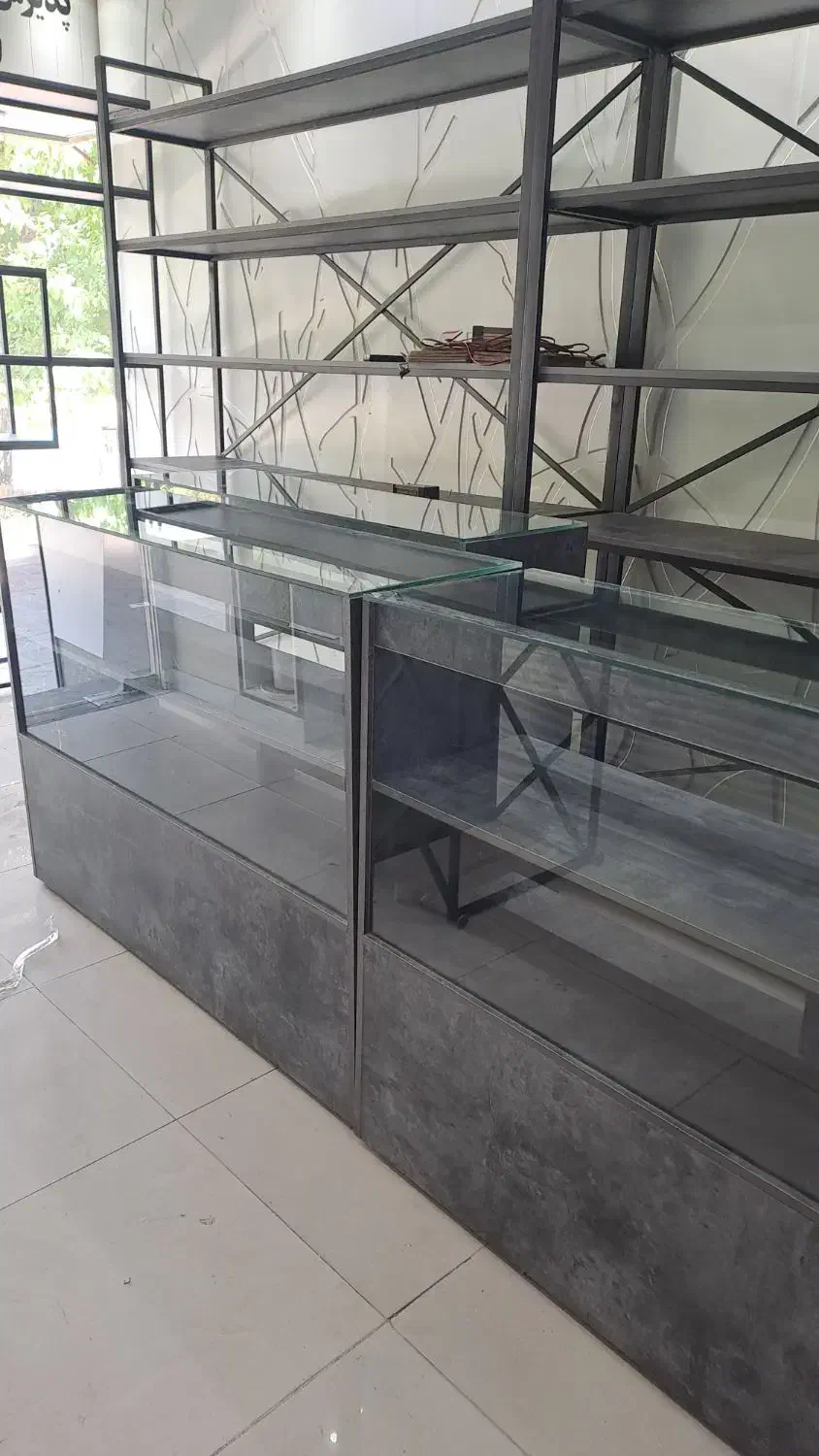 فروش ۳ عدد ویترین مغازه نو|فروشگاه و مغازه|شاهینشهر, فدک|دیوار