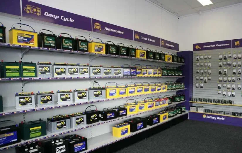 نیروگاه باتری ماشین ۱۵ خرداد آذر جمهوری زنبیل|قطعات یدکی و لوازم جانبی|قم, باغ شریفی|دیوار