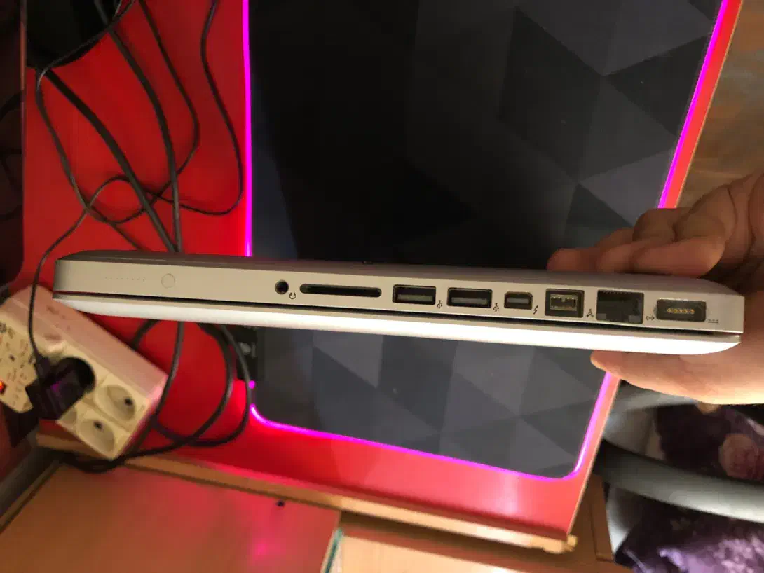 مک بوک پرو A1278 SSDسالم ۱۳ اینچ ۶ گیگ رم core i7|رایانه همراه|کرج, جهانشهر|دیوار