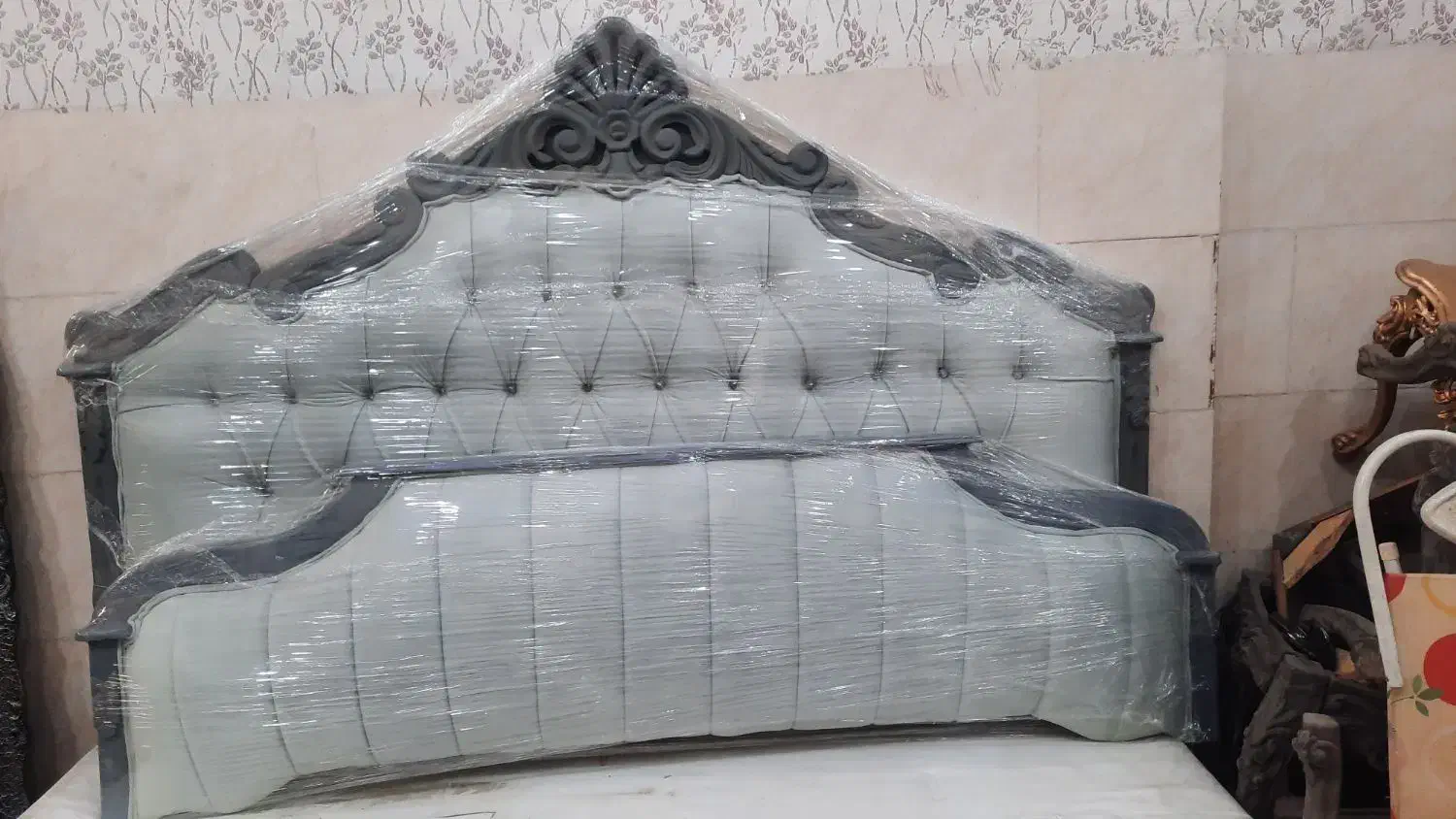 تخت خواب دونفره|تخت و سرویس خواب|یزد, |دیوار