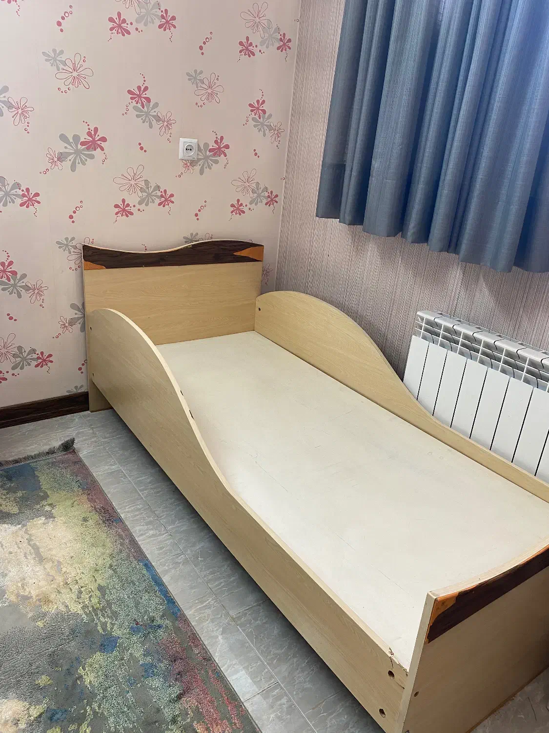 تخت نوجوان|تخت و سرویس خواب|برخوار, |دیوار