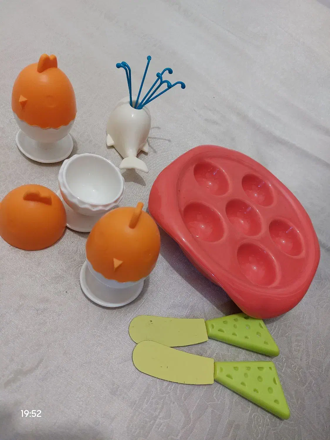 جا تخم مرغی و زیتون خوری|ظروف سرو و پذیرایی|دهلران, |دیوار