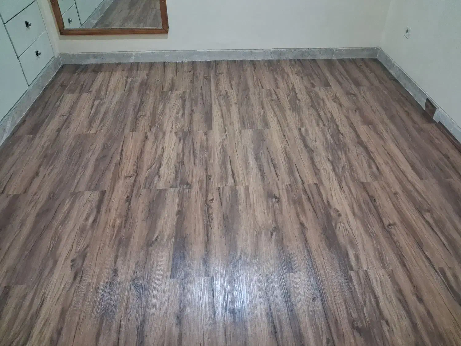 نصاب تخصصی کفپوش اهواز|خدمات پیشه و مهارت|اهواز, کمپلو جنوبی|دیوار