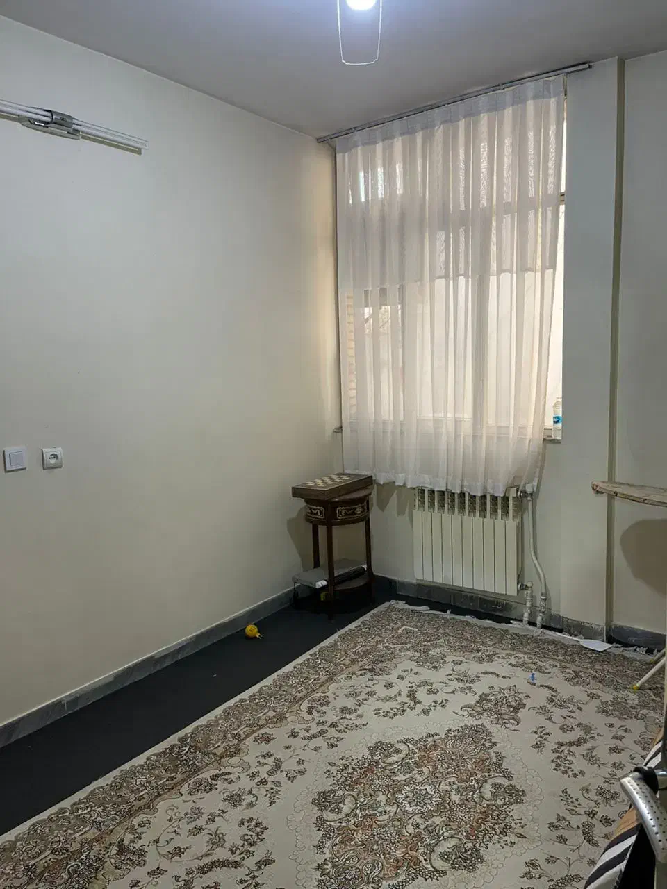 ۱۳۸متر تک واحدی پارکینگ انباری بسیار تمیز