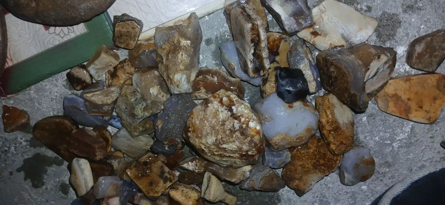 سنگ معدنی عقیق خام|جواهرات|میاندوآب, |دیوار