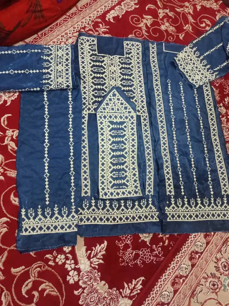 دو دست لباس پلیواری|لباس|چابهار, |دیوار