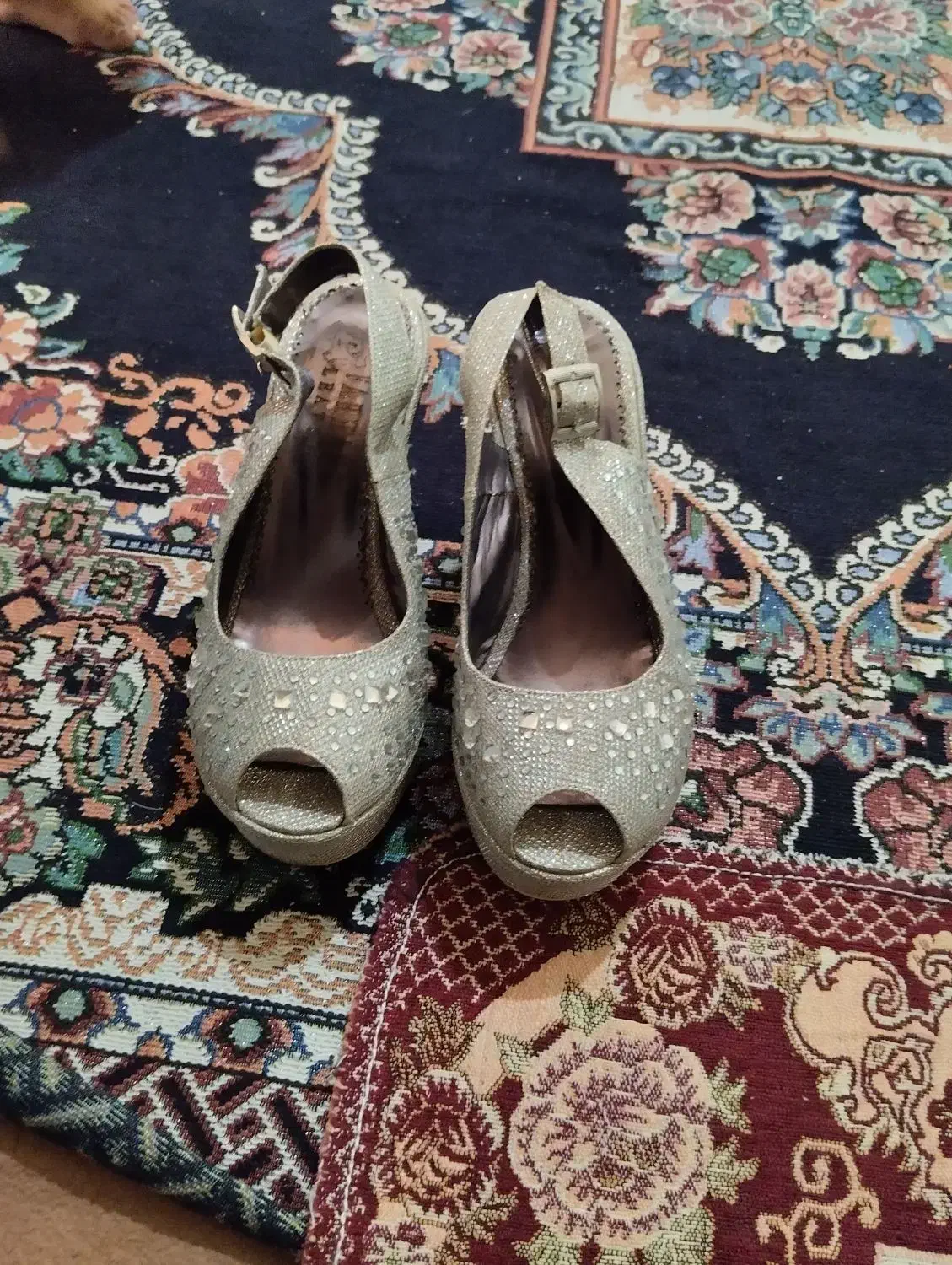 یک جفت صندل زنانه|کیف، کفش، کمربند|ایرانشهر, |دیوار