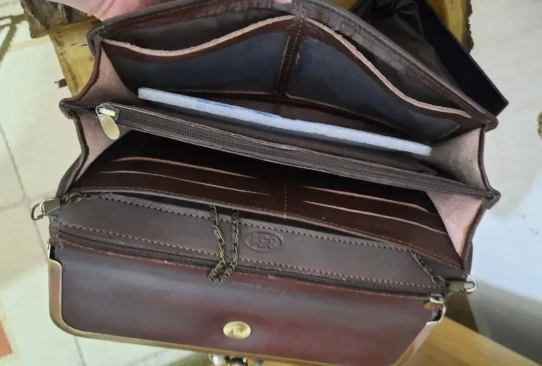 کیف چرم مرغوب گاوی|کیف، کفش، کمربند|گنبد کاووس, |دیوار