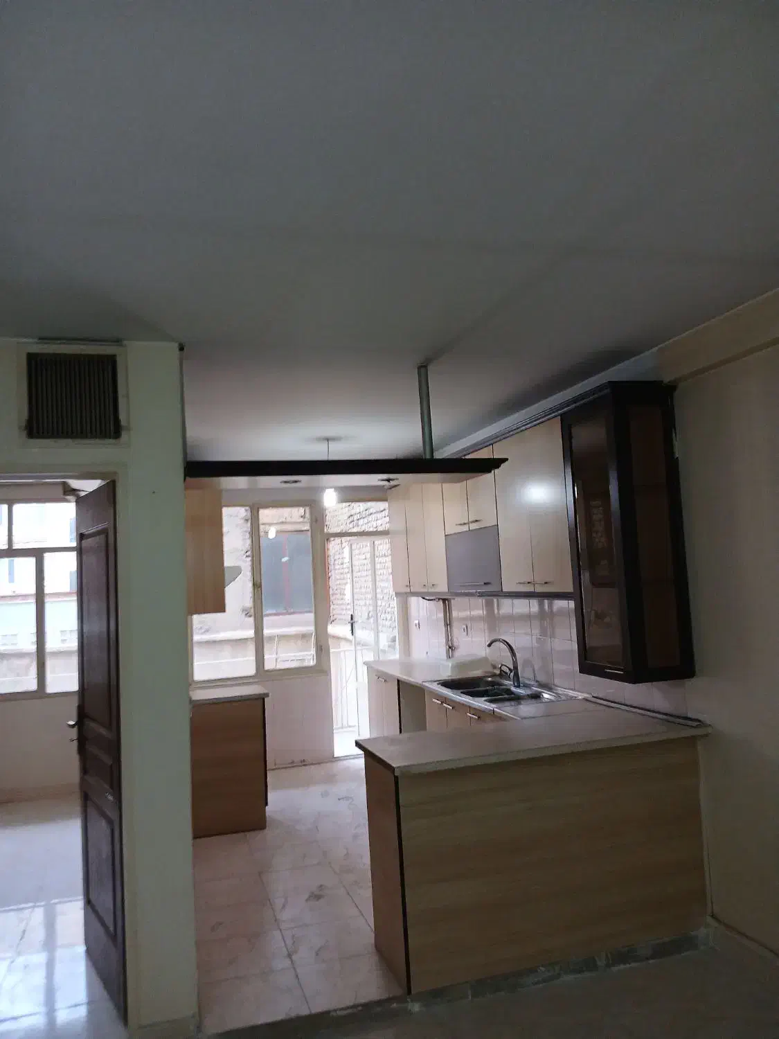 اجاره یک دستگاه آپارتمان