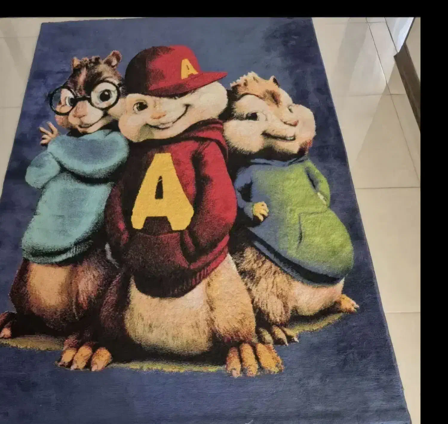 فرش ۴ متری|فرش|شاهینشهر, خانه کارگر|دیوار