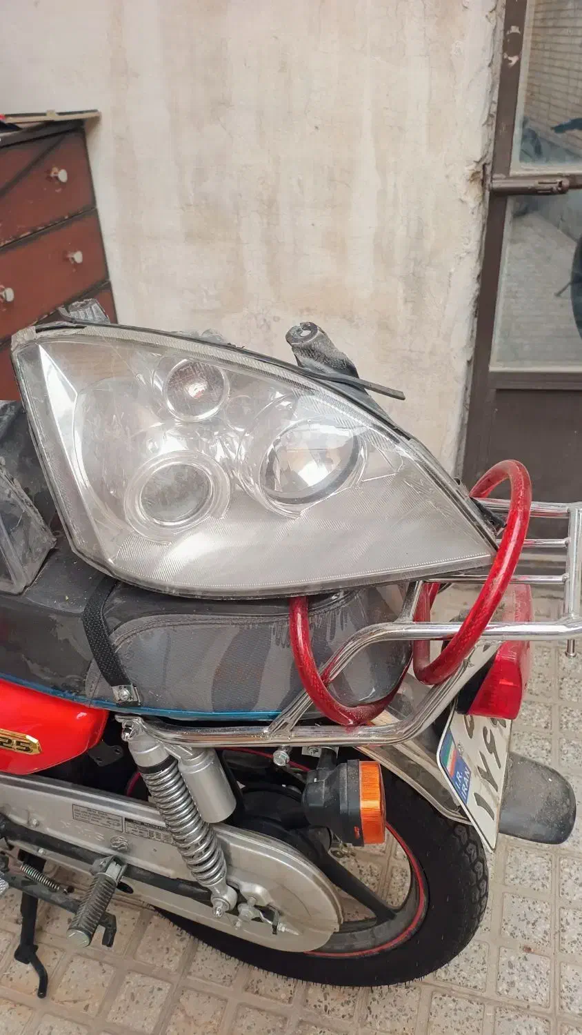 تعدادی چراغ و لوازم خودرو mvm530 و سمند|قطعات یدکی و لوازم جانبی|مهاجران, |دیوار