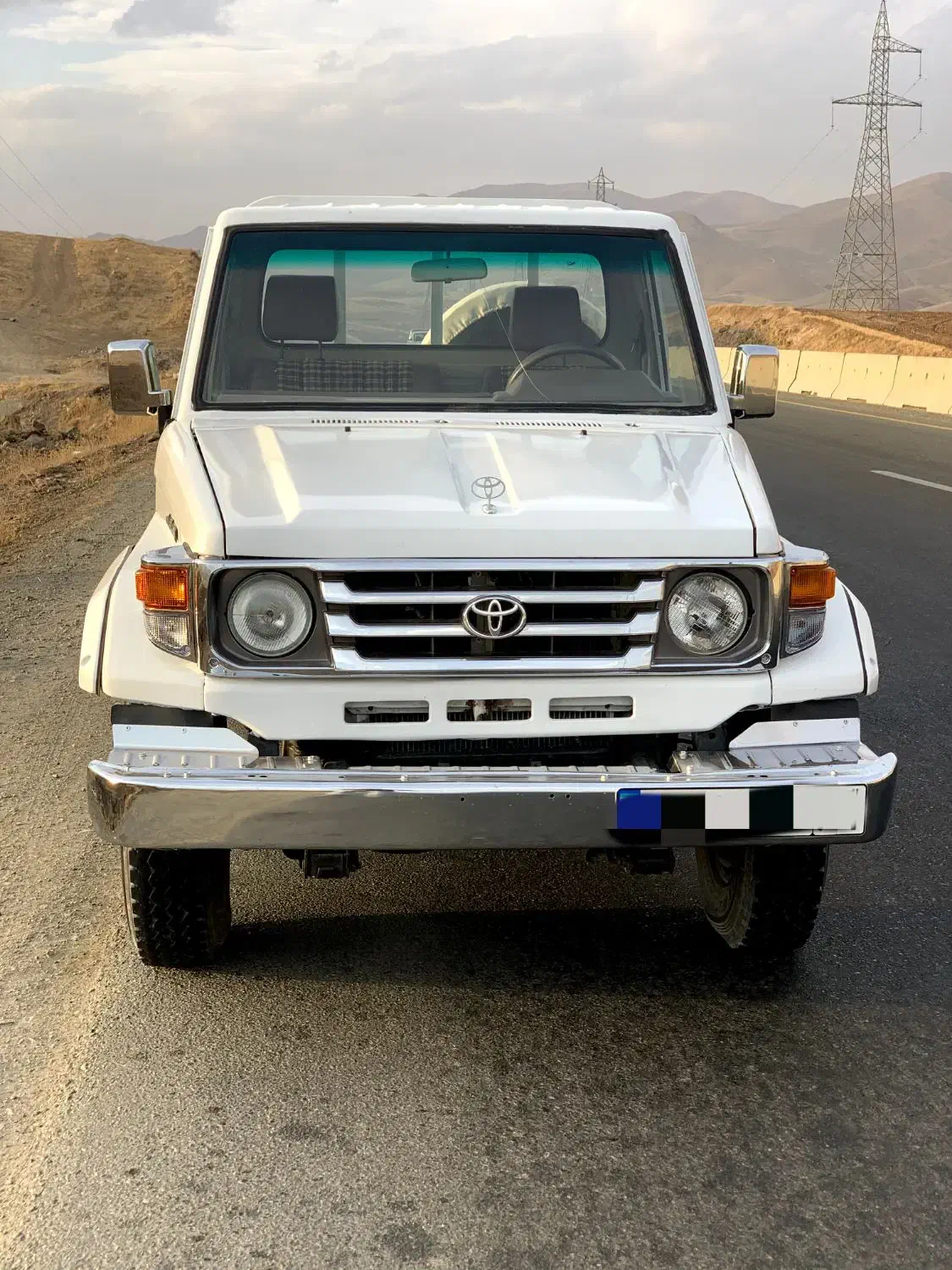 وانت لندکروز در حد خشک ۲۰۰۲|خودرو سواری و وانت|سقز, |دیوار