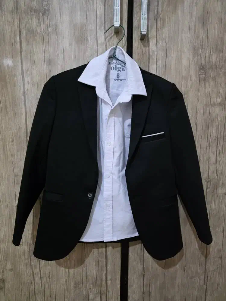 کت وپیراهن نو|لباس|بندر دیر, |دیوار