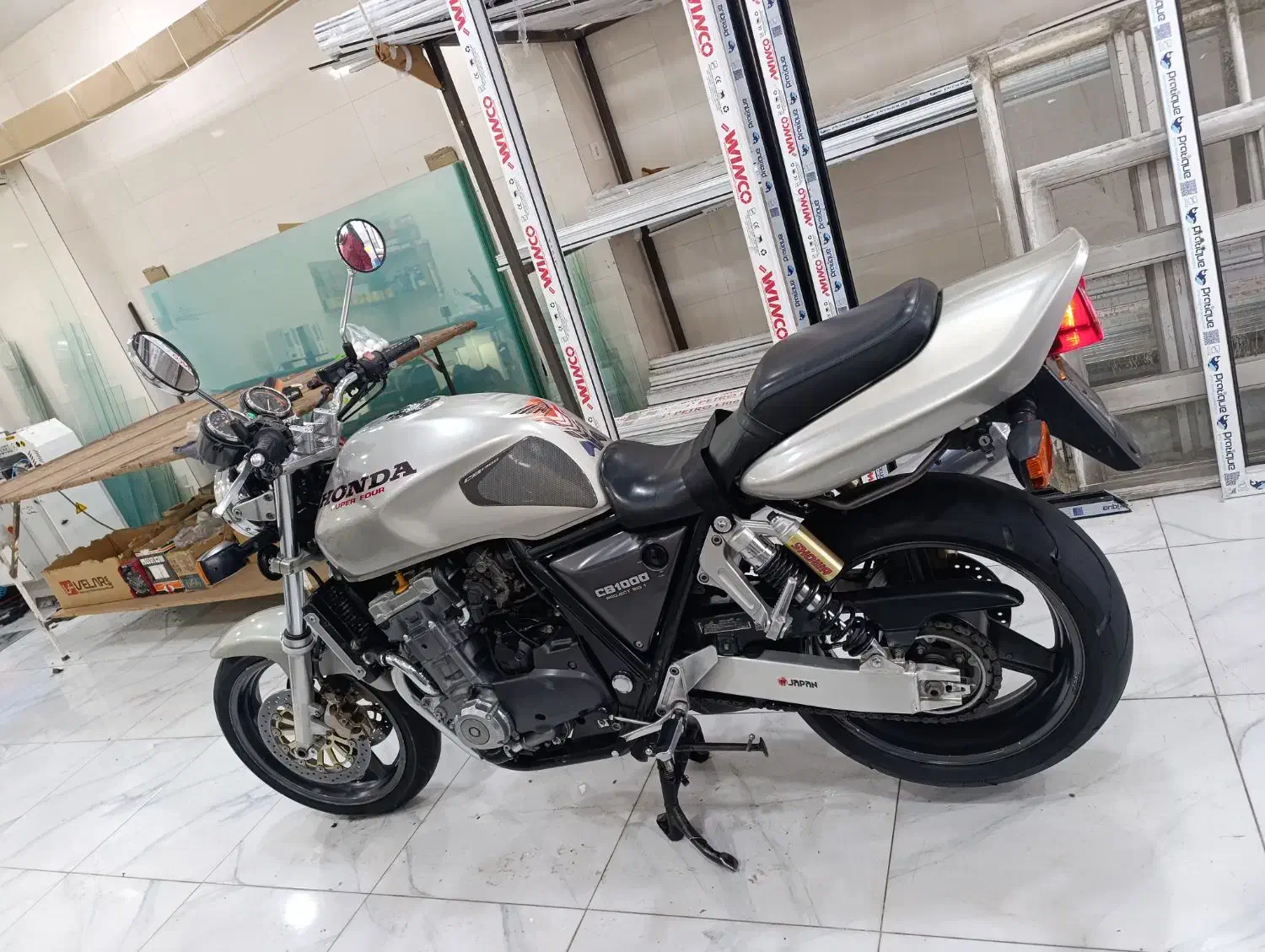 cb 1000 خشک|موتورسیکلت|سقز, |دیوار