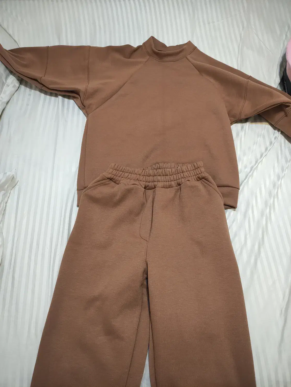 ست هودی و شلوار|لباس|رشت, نیکمرام|دیوار