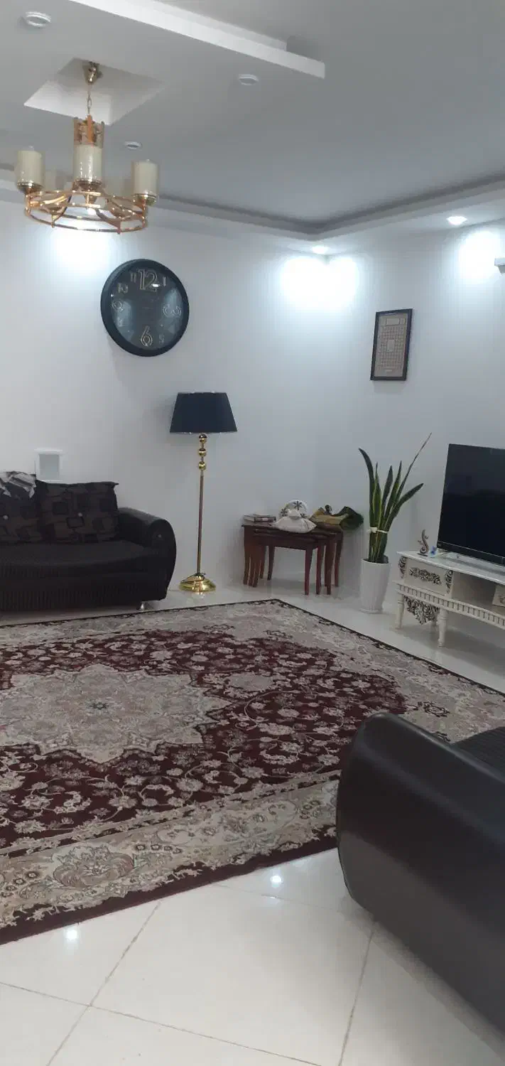 با سلام دو عدد فرش مشهد ۳در ۴ ساعت پاسخگویی ۶به بع|فرش|مشهد, امیریه|دیوار
