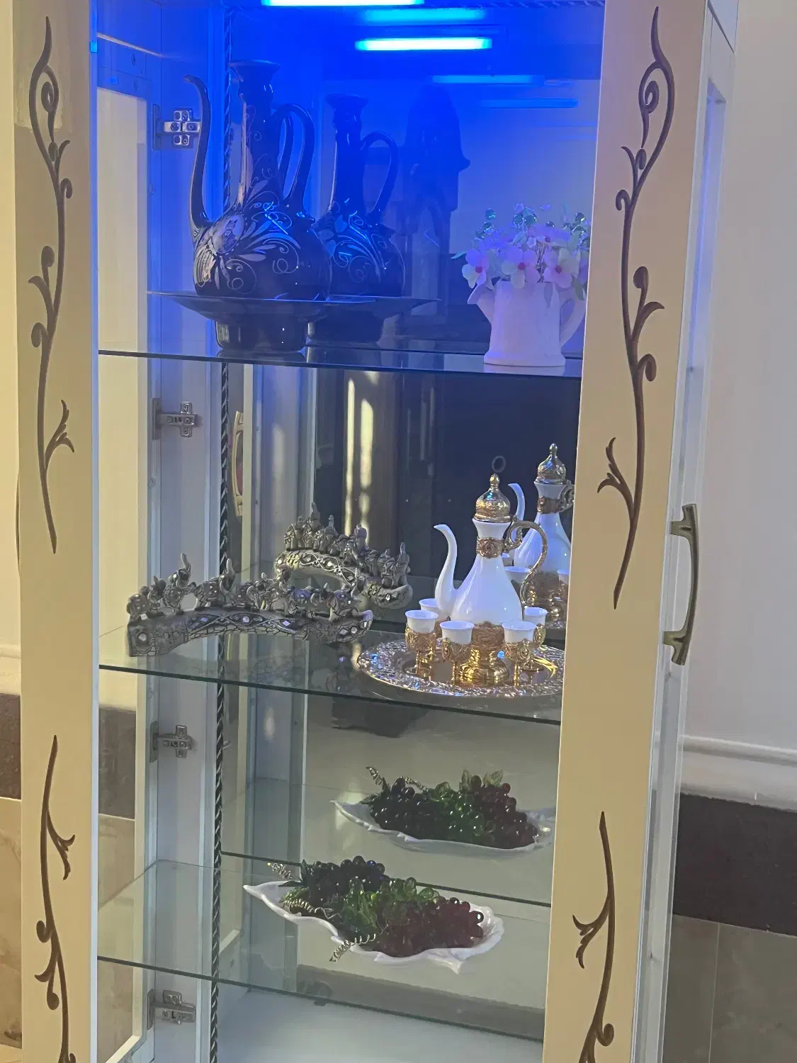 فروش وسایل منزل|بوفه، ویترین، کنسول|بندرعباس, |دیوار