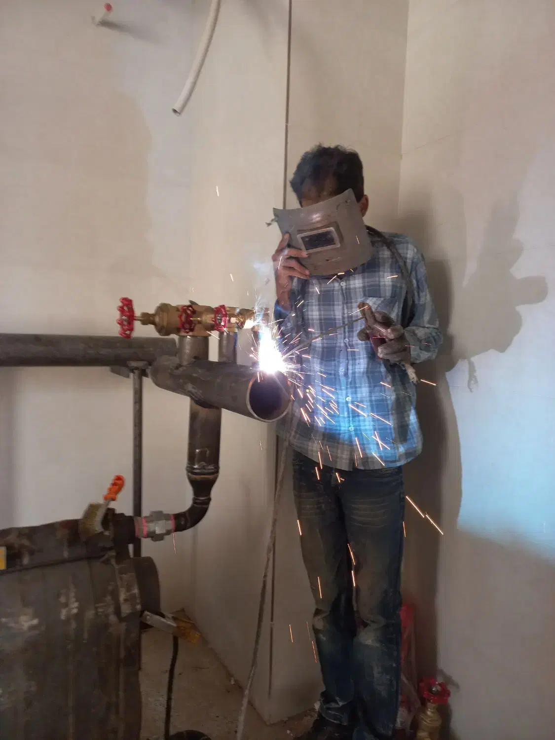 جوشکاری موتورخانه وغیره....|خدمات پیشه و مهارت|یزد, |دیوار