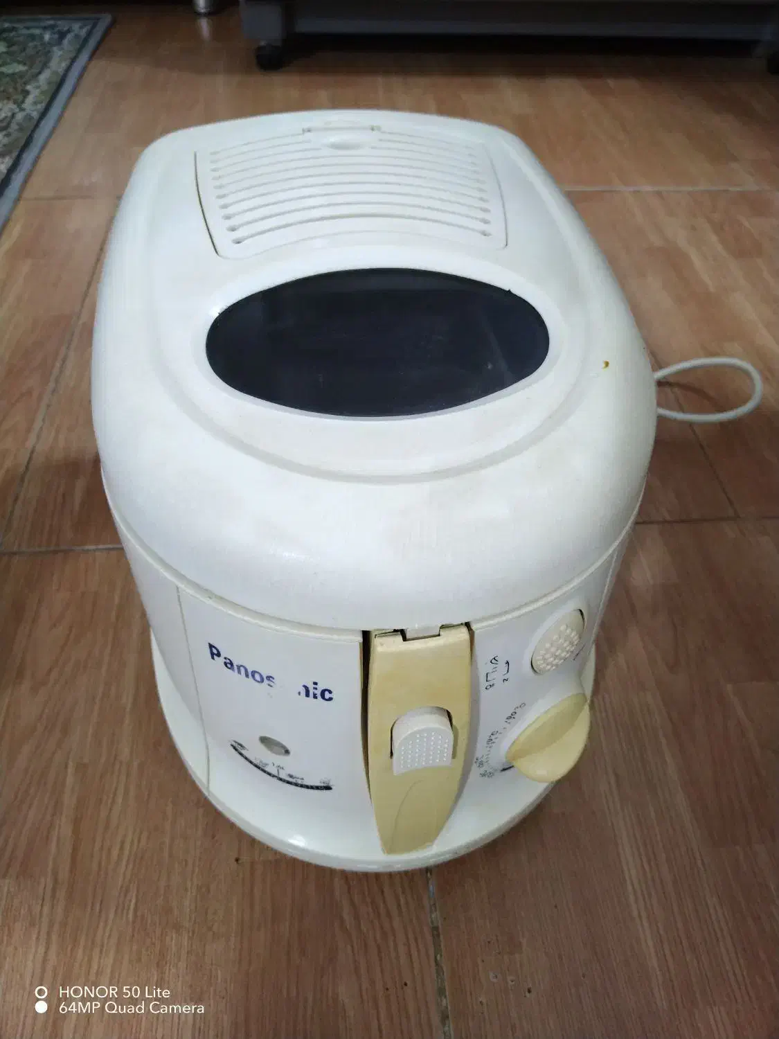 چرخ گوشت-توستر-سرخ کن|ظروف پخت‌وپز|گنبد کاووس, |دیوار