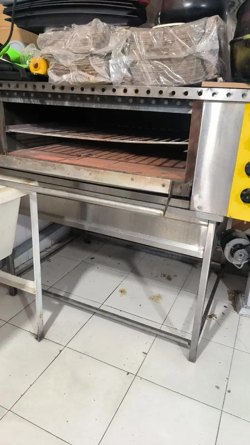 فر پیتزا صندوقی|کافیشاپ و رستوران|ارومیه, |دیوار