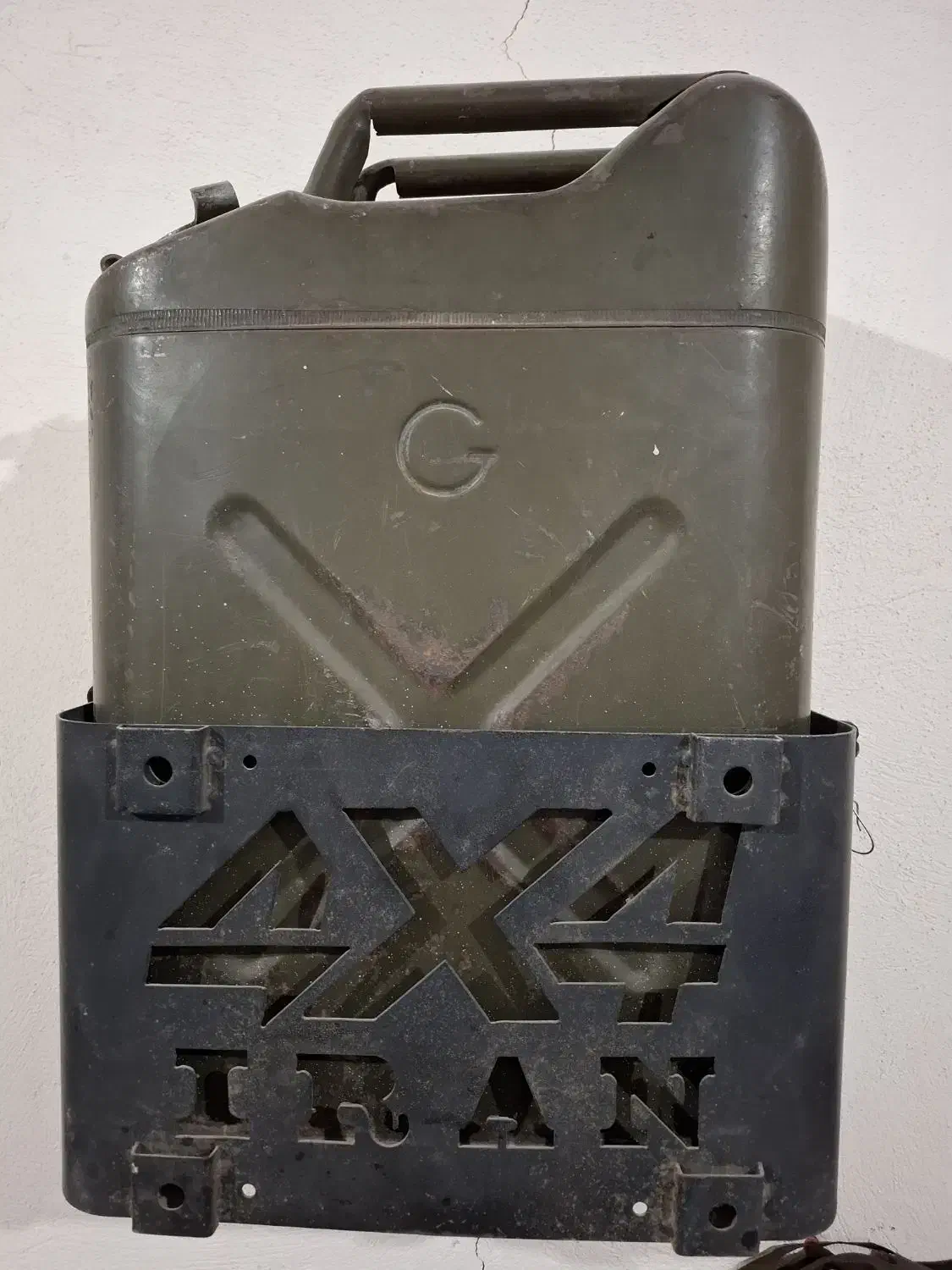 گالن امریکایی درجه یک با پایه اصلی|کلکسیون اشیاء عتیقه|چوار, |دیوار