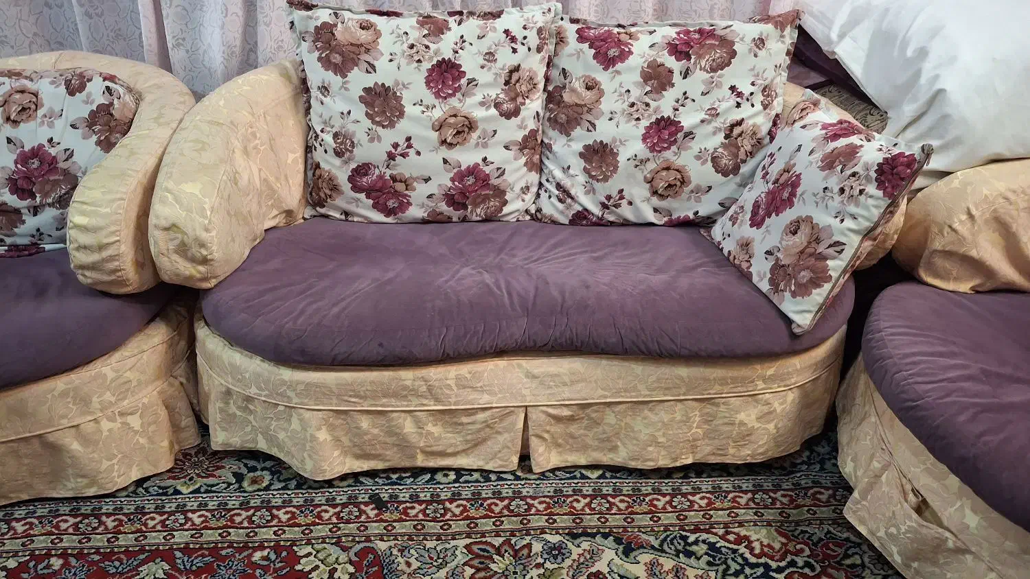 مبل هفت نفره سالم|مبلمان خانگی و میز عسلی|قم, باجک یک|دیوار