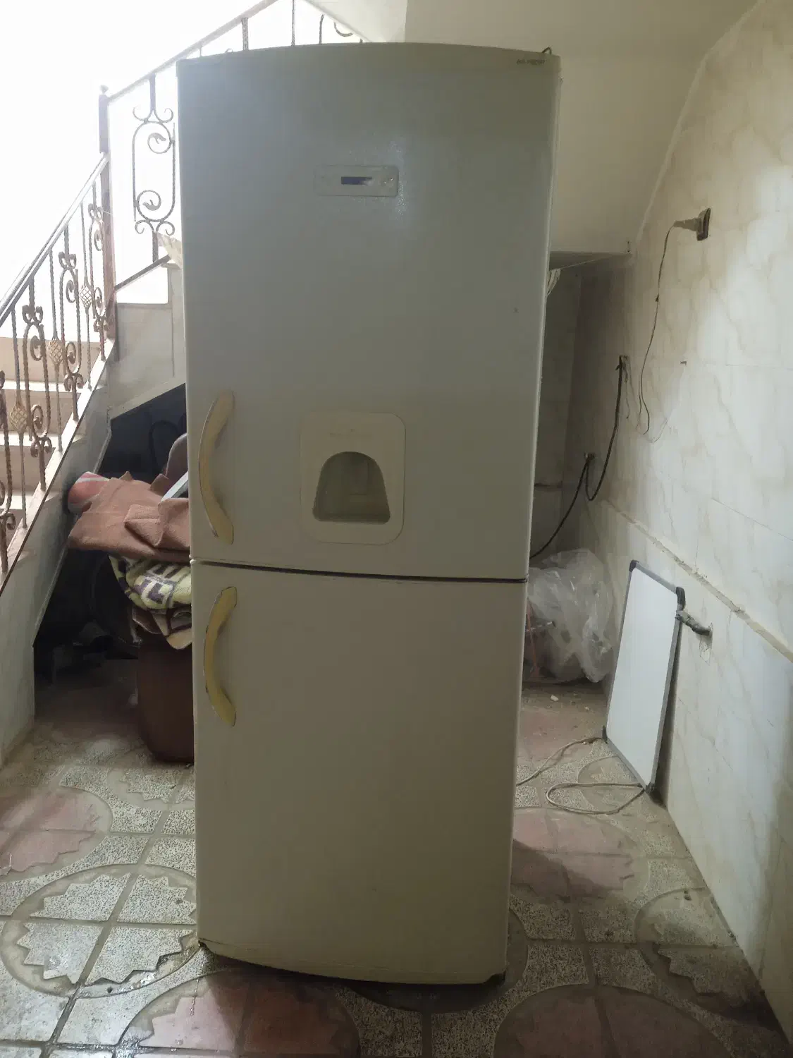 فروش یخچال فریزر|یخچال و فریزر|شاهین‌شهر, حاجی آباد|دیوار