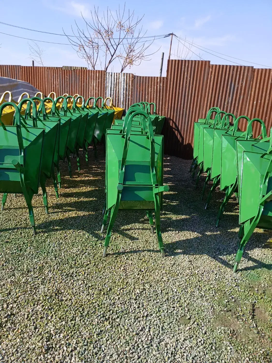 تولیدی انواع فرغون|ابزارآلات|قیامدشت - خاورشهر, |دیوار