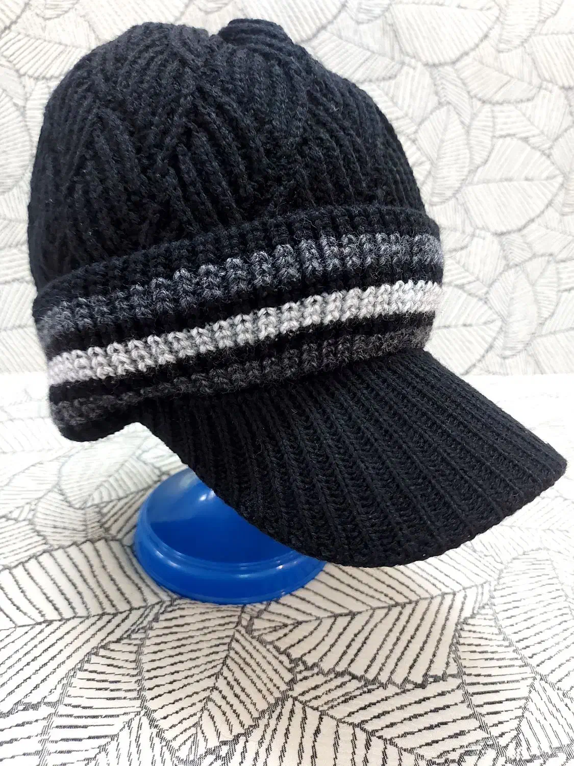 کلاه بافت نقابدار|لباس|مشهد, هفت تیر (آب و برق)|دیوار