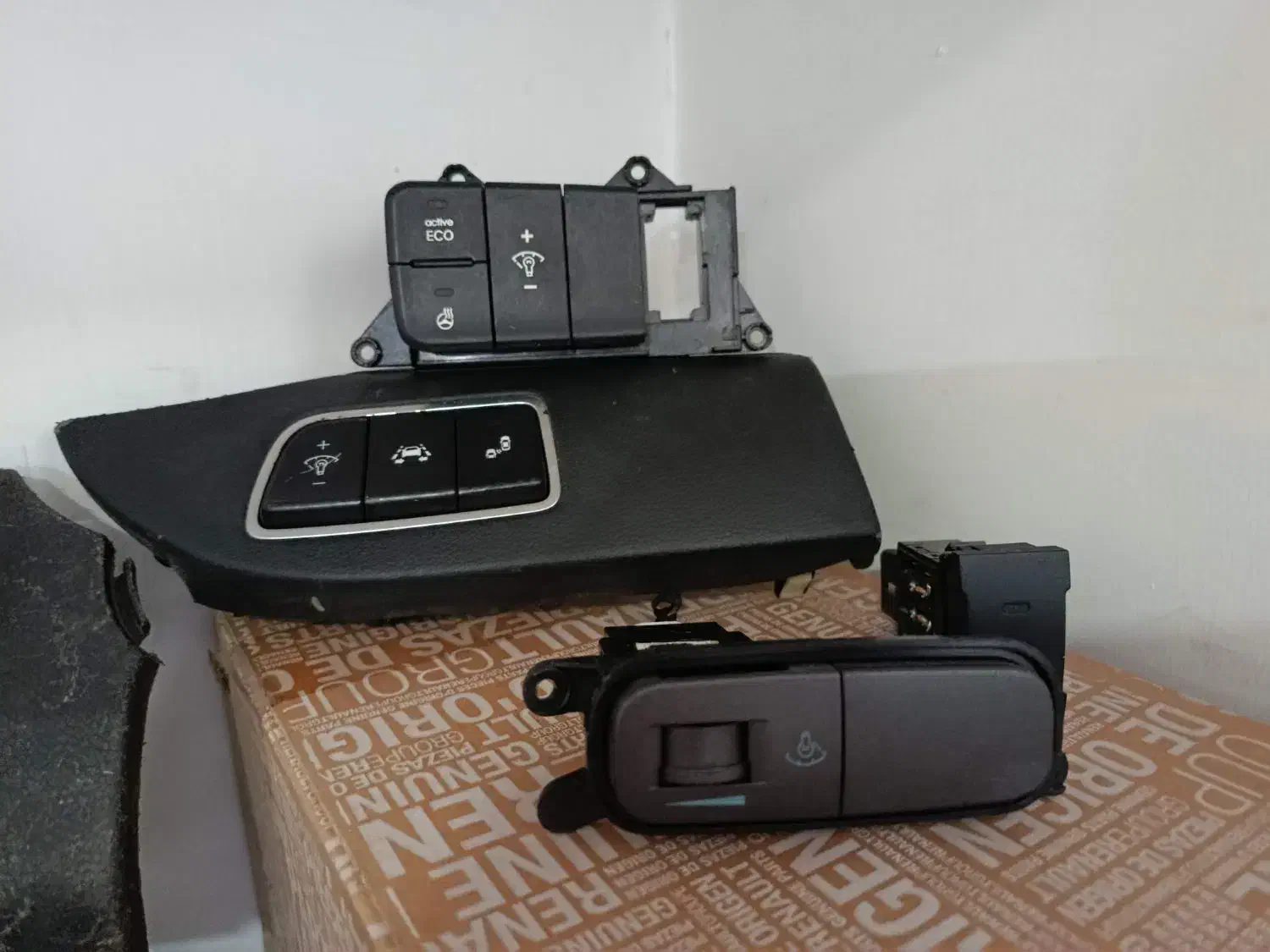 کلید آپشنال و پنل داشبورد هیوندا و کیا فابریک|قطعات یدکی و لوازم جانبی|تهران, بهارستان|دیوار