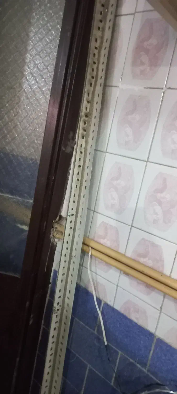 ۶ عدد قفسه فلزی با لوازم|کتابخانه، شلف، قفسه‌های دیواری|گرگان, |دیوار