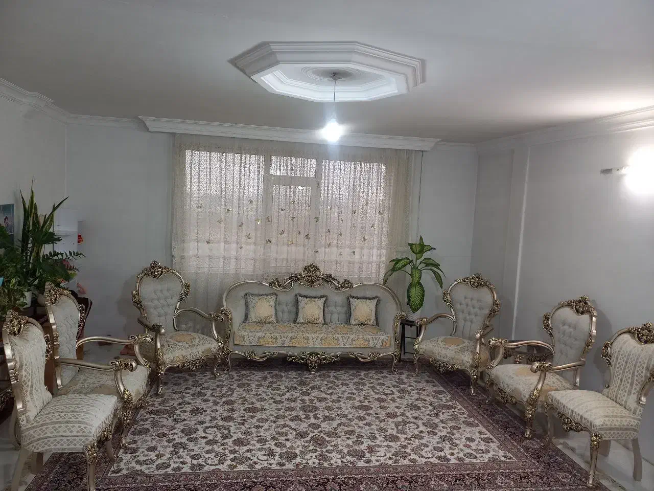 *تعمیرات مبلمان کلاسیک و راحتی*|مبلمان خانگی و میز عسلی|شاندیز, |دیوار